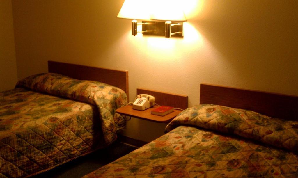 Colorado River Value Inn Bullhead City Oda fotoğraf