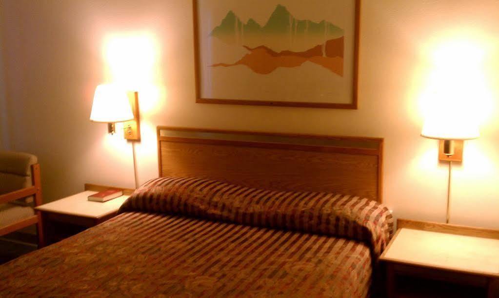 Colorado River Value Inn Bullhead City Dış mekan fotoğraf